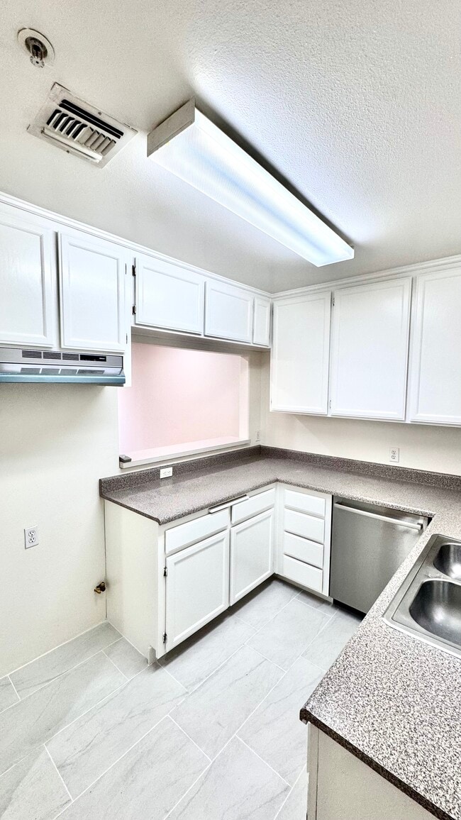 Photo - 6334 Denny Ave Unit 7