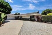 Photo - 1304 Muirlands Vista Way House