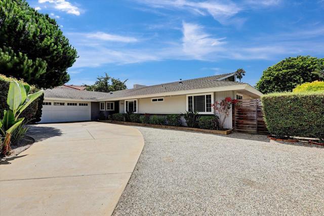 Photo - 1304 Muirlands Vista Way