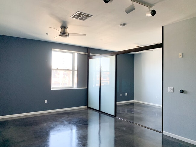 master bedroom - 435 W Center Street Promenade Unit #220