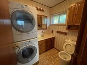 Lower 1/2 bath - 3352 Larga Ave