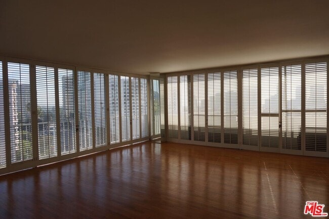 Photo - 10433 Wilshire Blvd Unit 1001