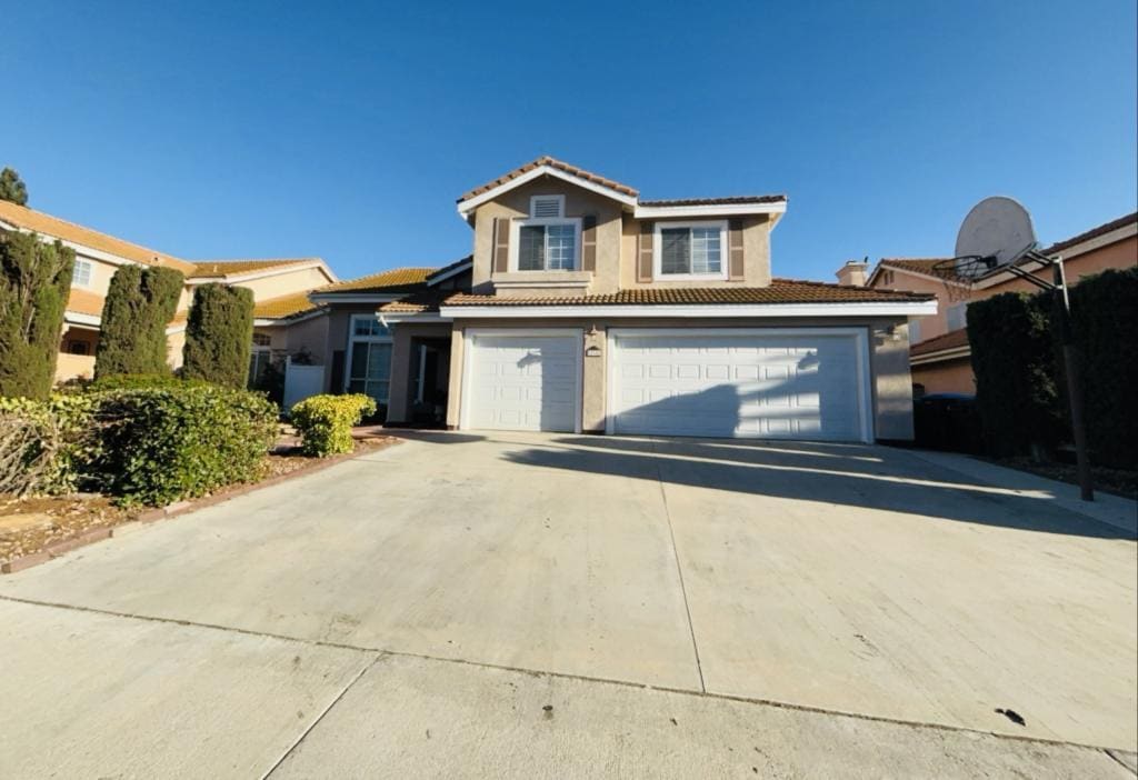 Photo - 22681 Belaire Dr