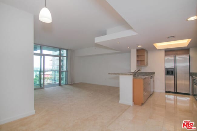 Photo - 13700 Marina Pointe Dr Unit 1027