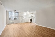1BR, 1BA - 650SF - Kenmore Apartments