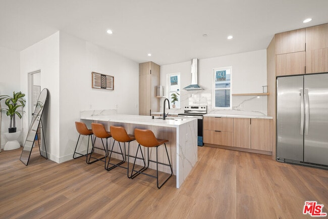 Building Photo - 13692 Erwin St Unit A