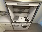 Unit 6 - 1130 N Louise St