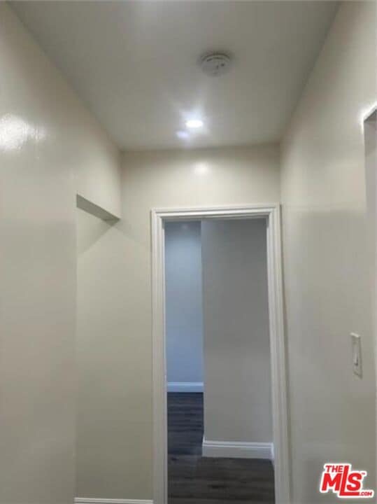 Photo - 1402 E 57th St