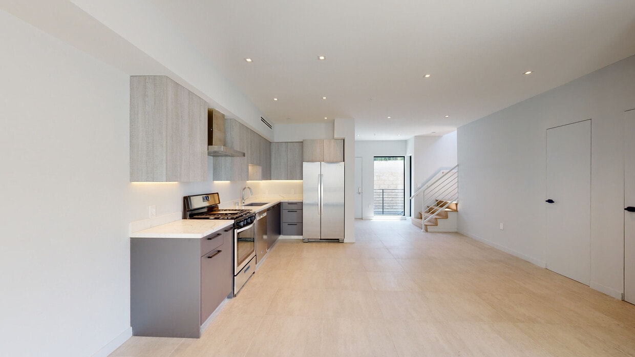 3D Tour - 373 W Doran St Apartments
