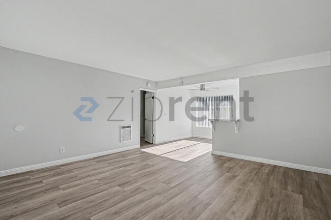 Photo - Unit 17
