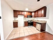 Photo - 6025 Whitsett Ave Apartment Unit 6