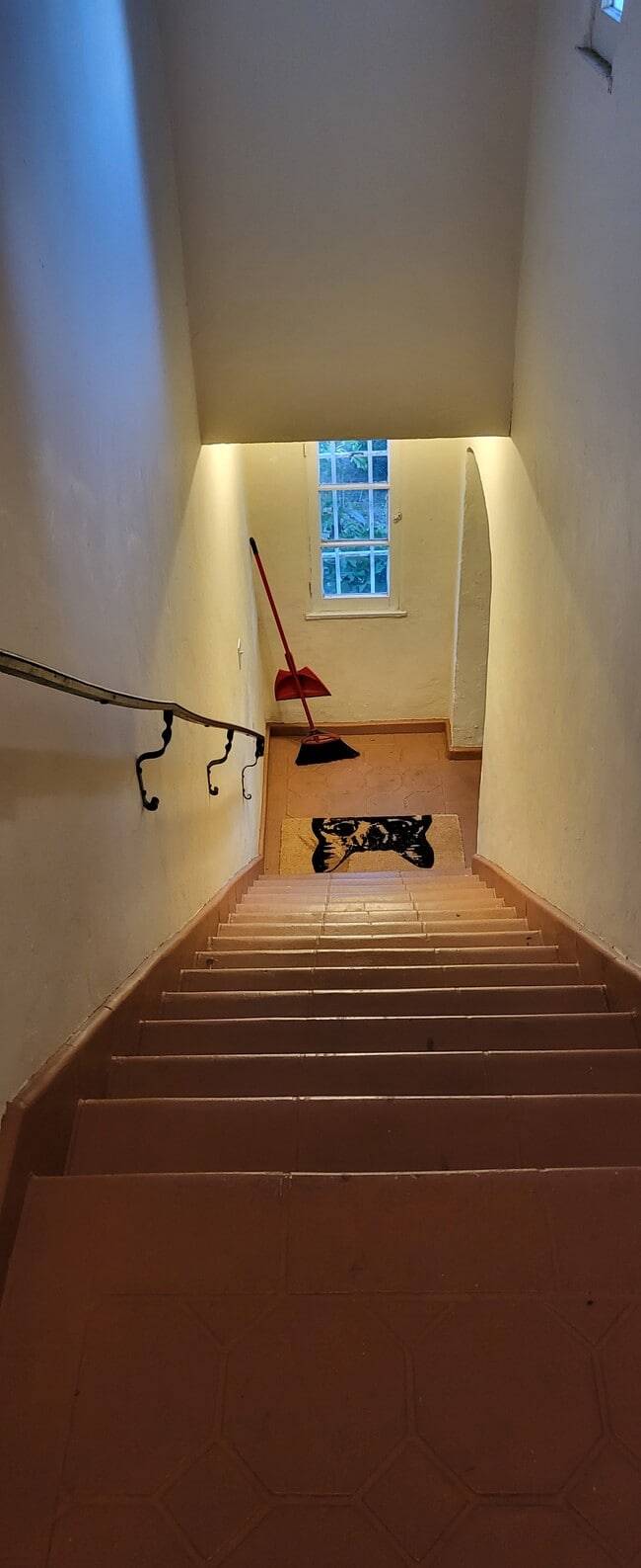 Stairs to Front Gate - 8633 Hervey St