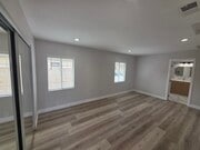 Photo - 10303 Arminta St