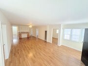 Photo - 5 bedrooms, 1.5 baths with parking off Sun... Apartment Unit 1528
