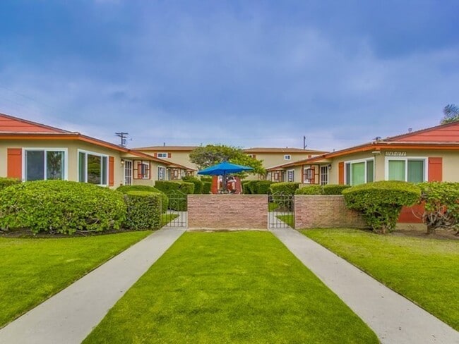 2BD/1BA APARTMENT AVAILABLE IN THE HEART O... - 2BD/1BA APARTMENT AVAILABLE IN THE HEART O... Unit 1177 Felspar Street