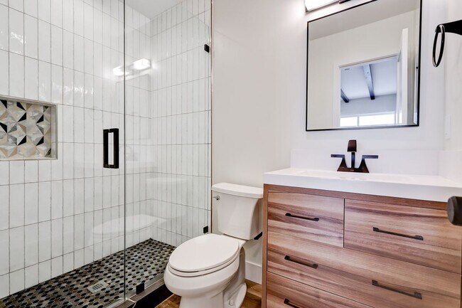 Photo - 1919 Harriman Ln Unit 3
