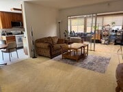 Photo - 6522 Edmonton Ave