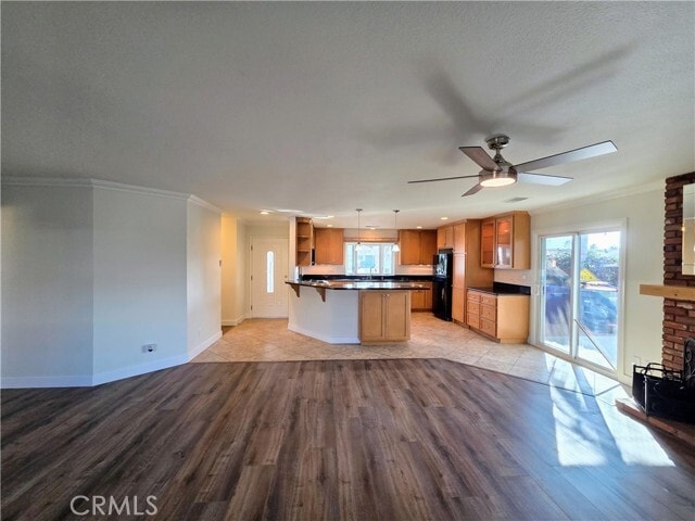 Photo - 6603 Michelson St