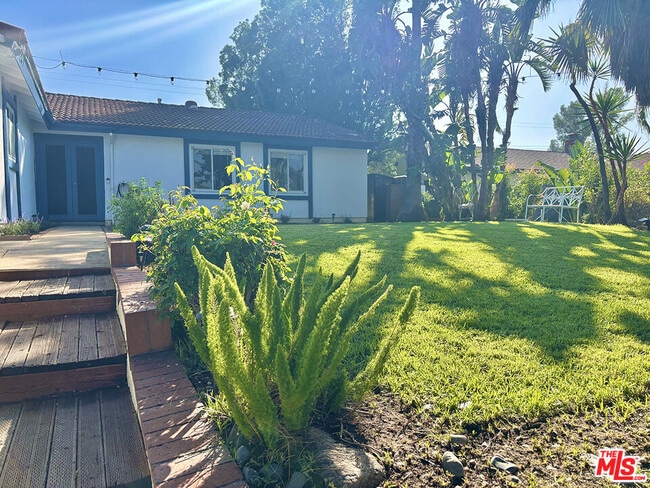 Photo - 16312 Itasca St