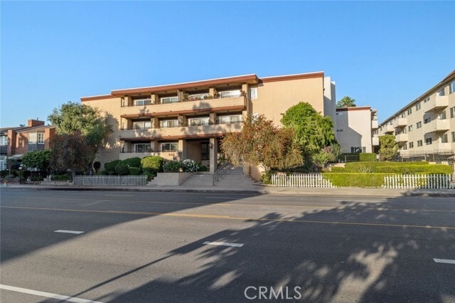 Photo - 5412 Lindley Ave Condo Unit 308