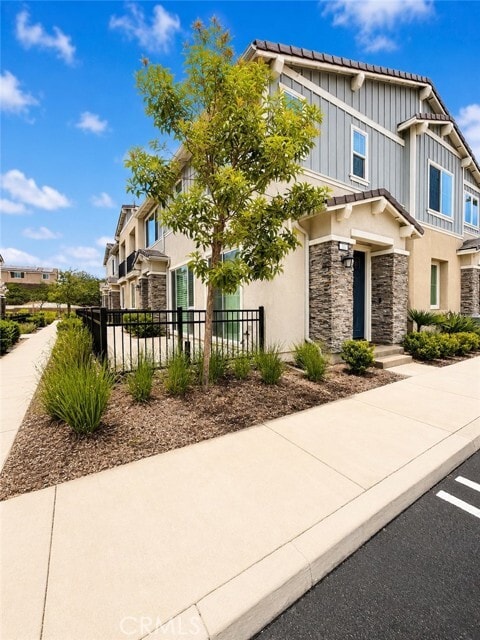 Photo - 16570 Wyndham Ln