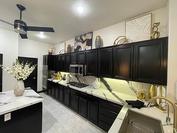 Photo - 122 Kavenish Dr