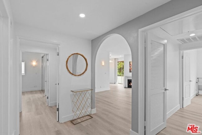 Photo - 1136 S Shenandoah St Condo Unit 201