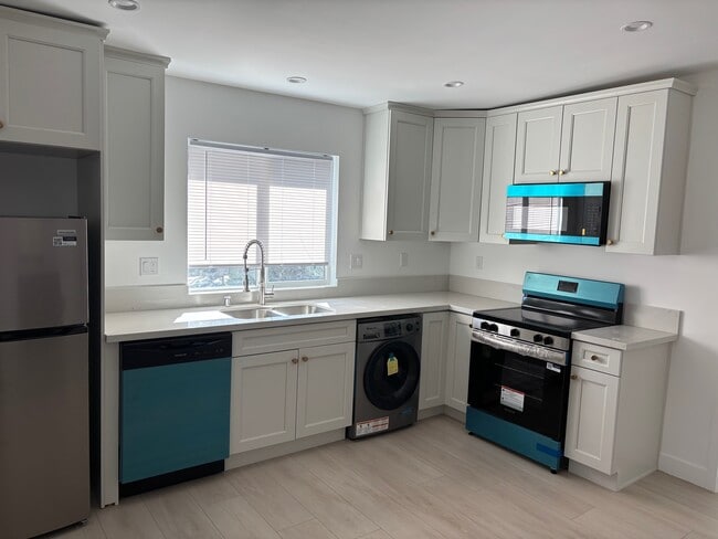 Photo - 23316 Balmoral Ln Unit 23318