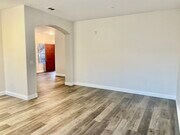 Photo - 16558 Paine St