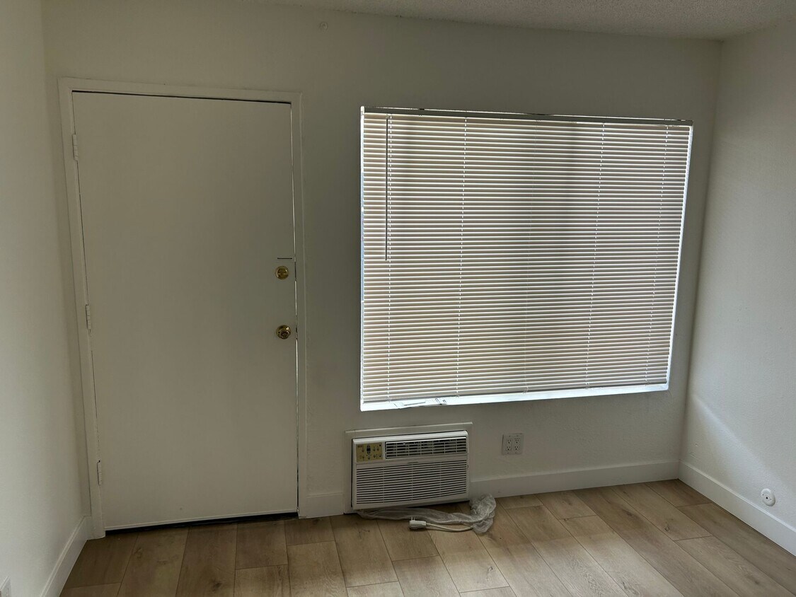 Floor Plan - 1BD/2BT