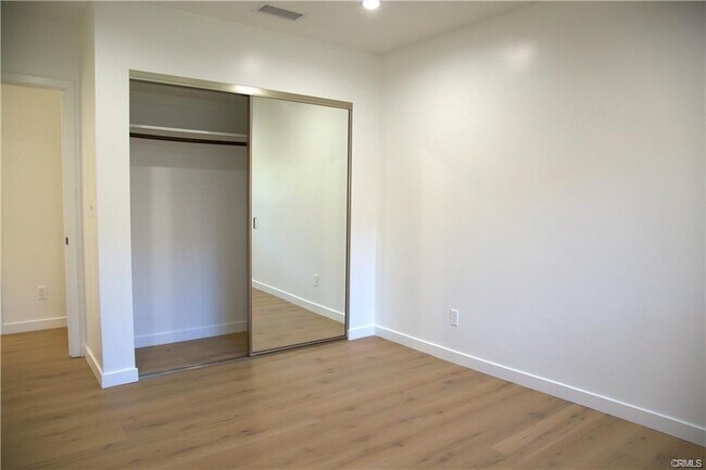 Building Photo - 3637 Ashwood Ave Rental