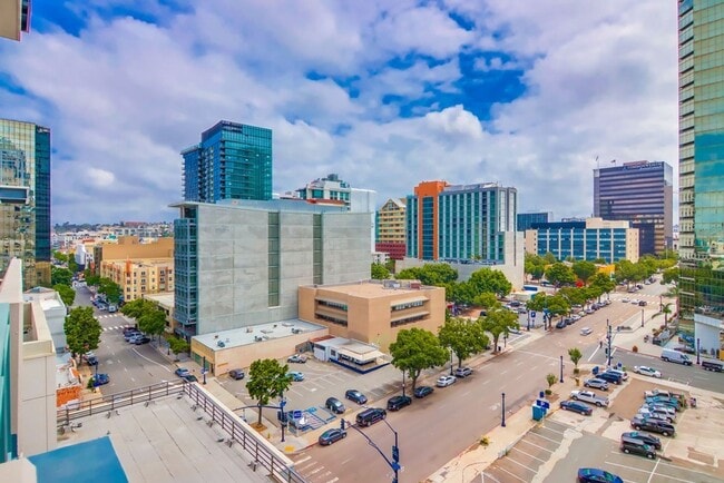 Photo - Luxury  Unit in Little Italy