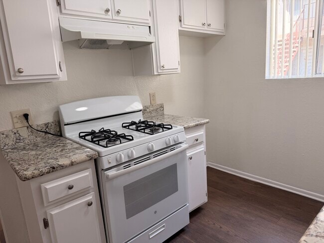 Photo - 24851 Walnut St Unit 114