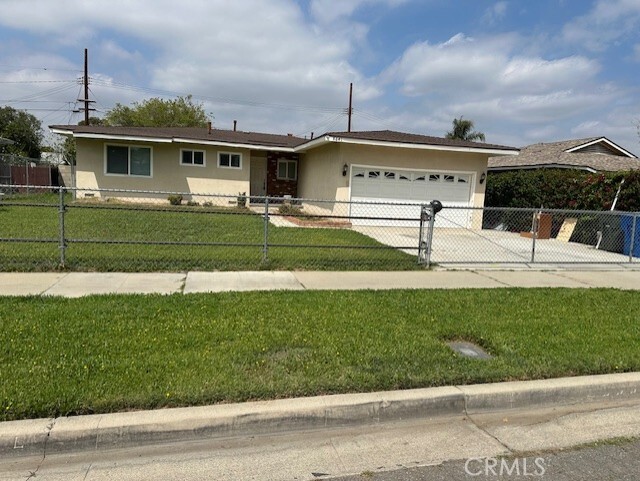 Photo - 8641 Garfield St House