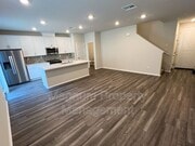 Photo - 40636 Birchfield Dr House