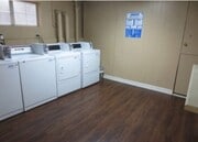 Photo - 447 W Elk Ave Apartment