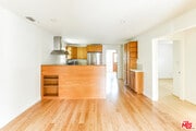 Photo - 653 Vernon Ave
