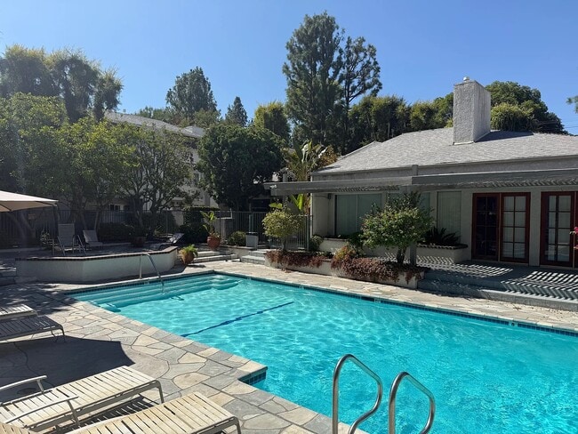 Photo - 20134 Leadwell St Unit 208