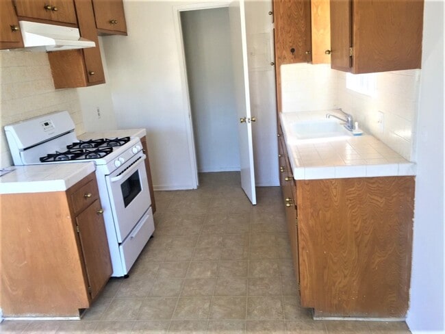 Photo - 14716 W Magnolia Blvd Unit 4