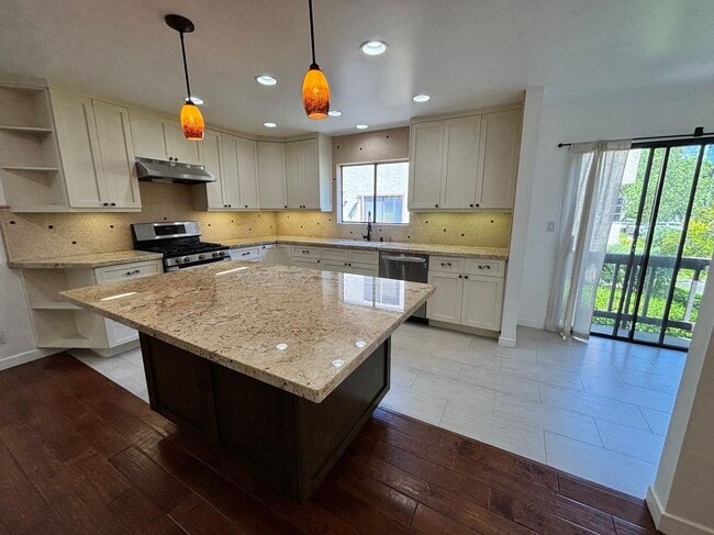 Photo - 21730 Marylee St Unit 35