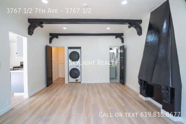 Building Photo - 3767 1/2 7th Ave-3767 1/2 Unit 3767 1/2