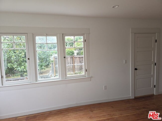 Photo - 838 N La Fayette Park Pl