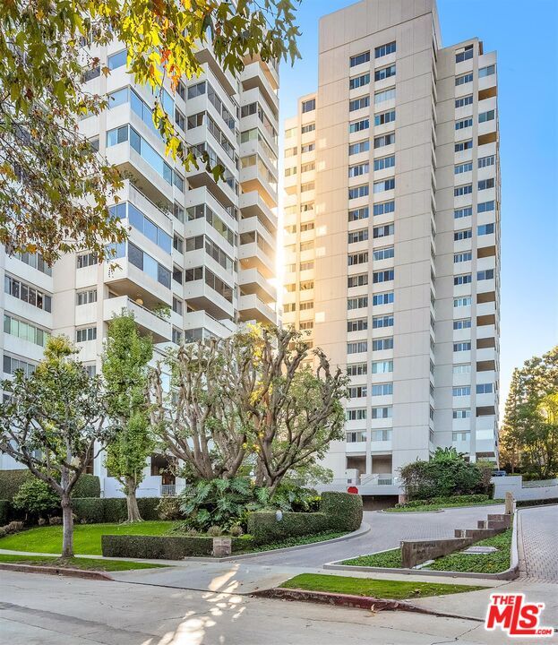 Photo - 865 Comstock Ave Unit 4C