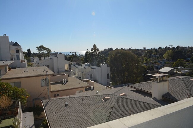 View from Roof of Neighborhood and Ocean - 850 Haverford Ave Unit #06