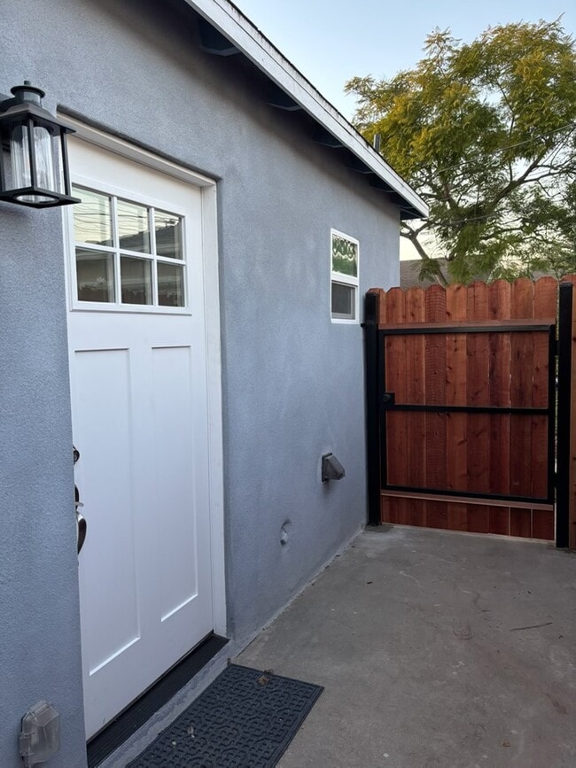 Photo - 12671 Victoria Ave