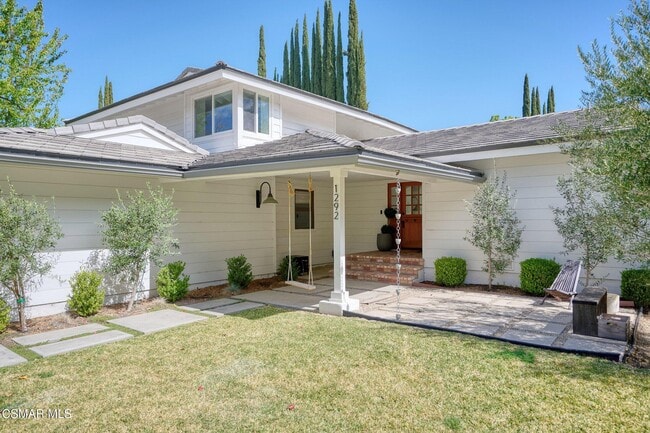 Photo - 1292 Brookview Ave