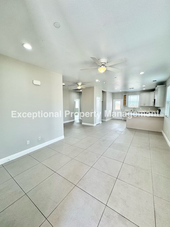 Photo - 16265 Plum St Unit 2