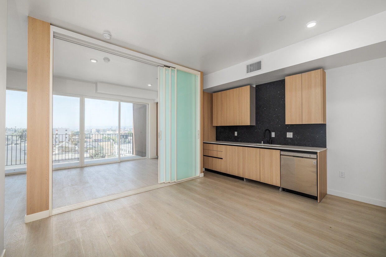 3D Tour - The Normandie Apartments