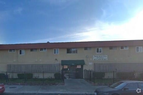 Building Photo - 650 W Gardena Blvd Rental