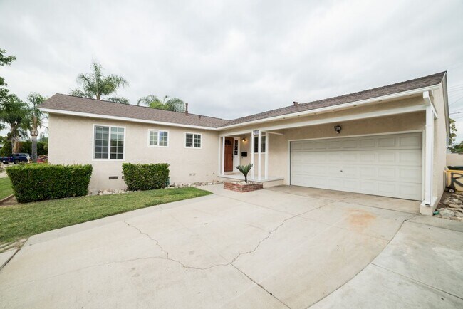 Photo - 2958 Gramercy St